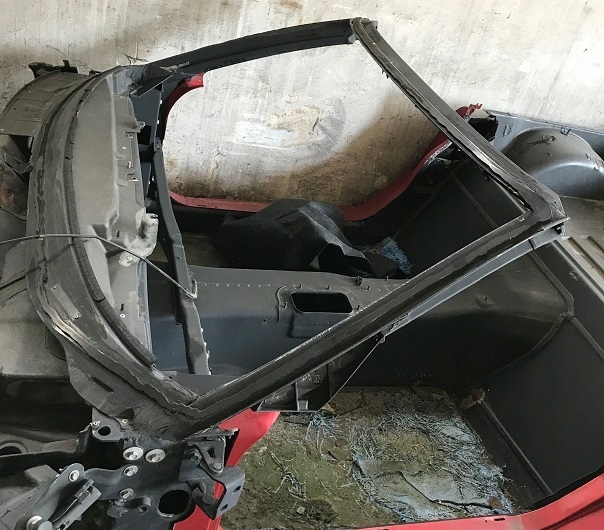 фото №1, Corvette c5 рама скло кузов чверть перед