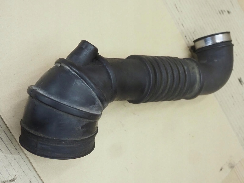 фото №9, Труба воздухозаборник турбины hyundai h1 2.5td