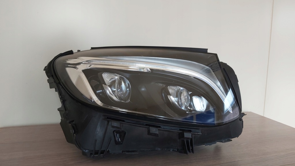 Купити Mercedes glc w253 фара full led ils праві