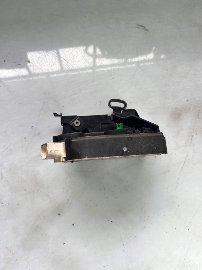 фото №1, Mini one - cooper coupe r56 --- замок дверь передних 05567699