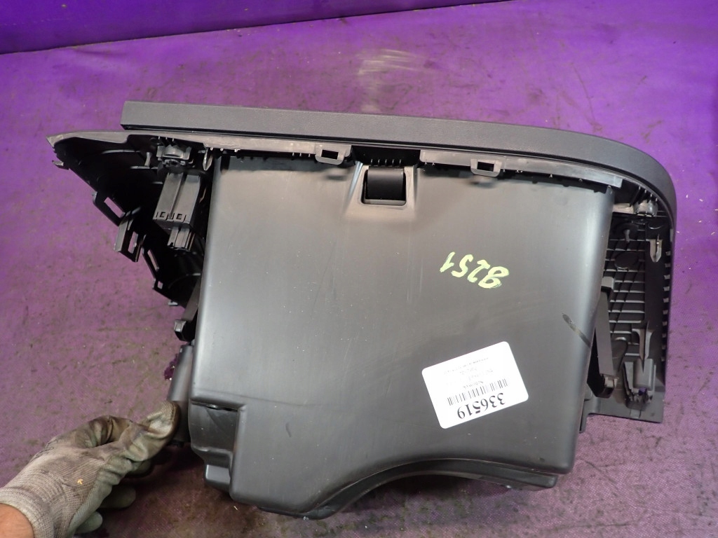 фото №5, Opel corsa e 14- бардачок пассажира 39013999 europa eu