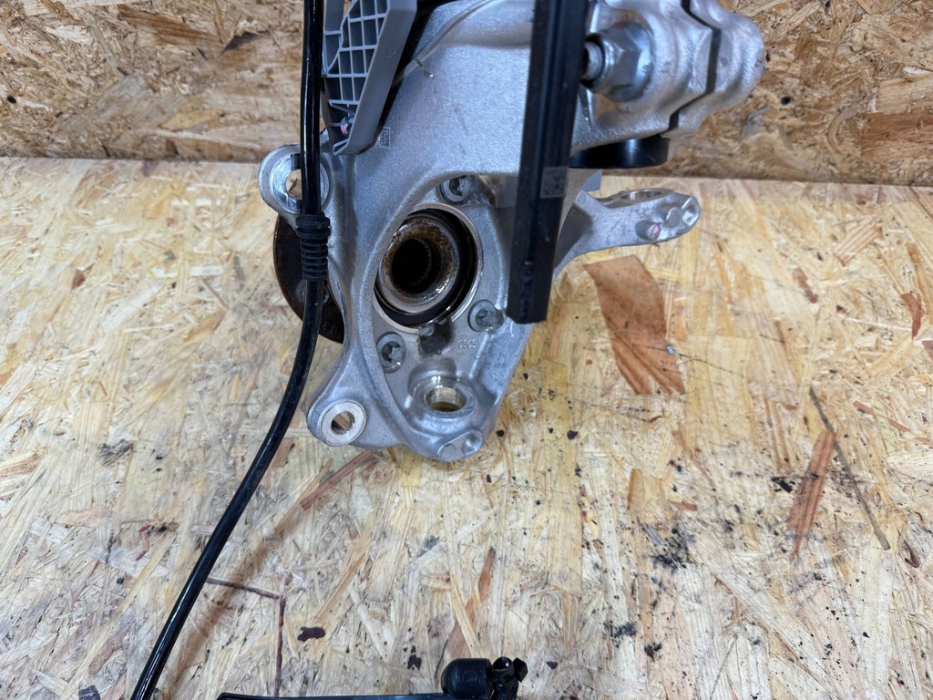 фото №11, Подвеска амортизатор поворотный кулак правый перед mercedes glb h247 1.3b 23r