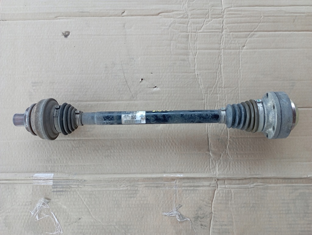 фото №1, Audi a4 b9 8w привідний вал задня półośka задня 8w0501203e