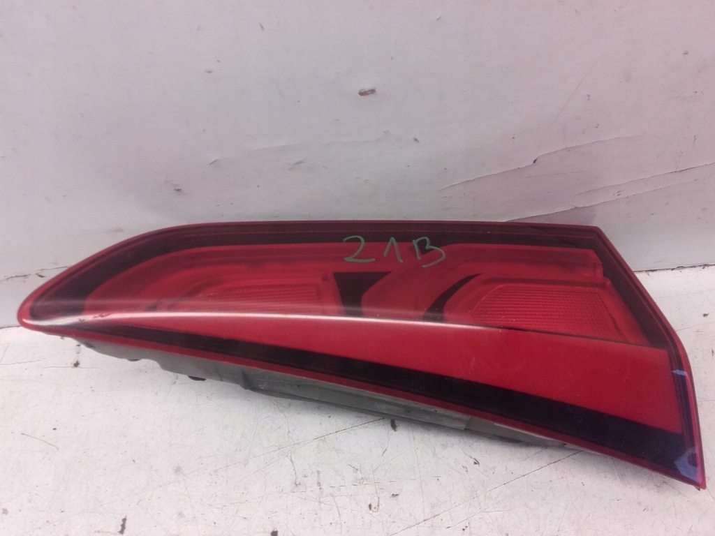 фото №1, Hyundai i20 ii hb 15r лампа задня w кришка ліва