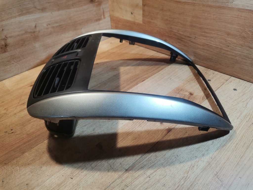 фото №4, Решітка обдув середня рамка mazda premacy