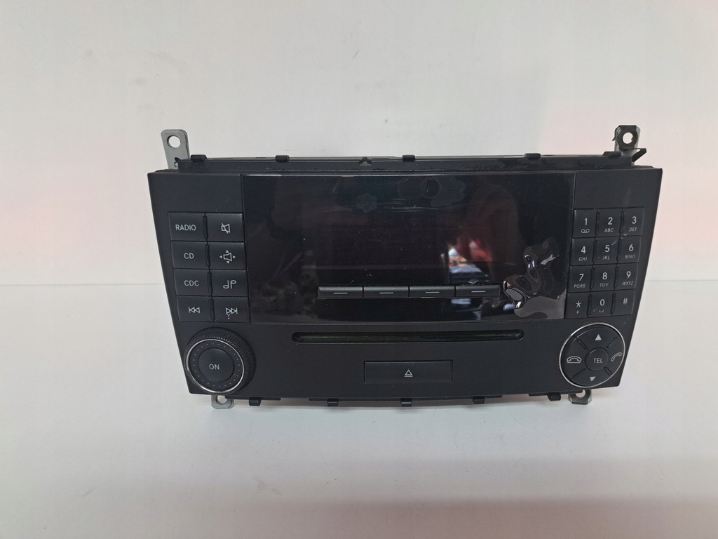 фото №1, Mercedes w203 a2038700589 радио проигрыватель cd