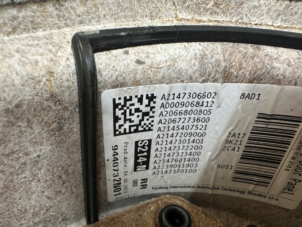 Mercedes e klasa w214 оббивка обшивка двері задніх правих Зі Шроту