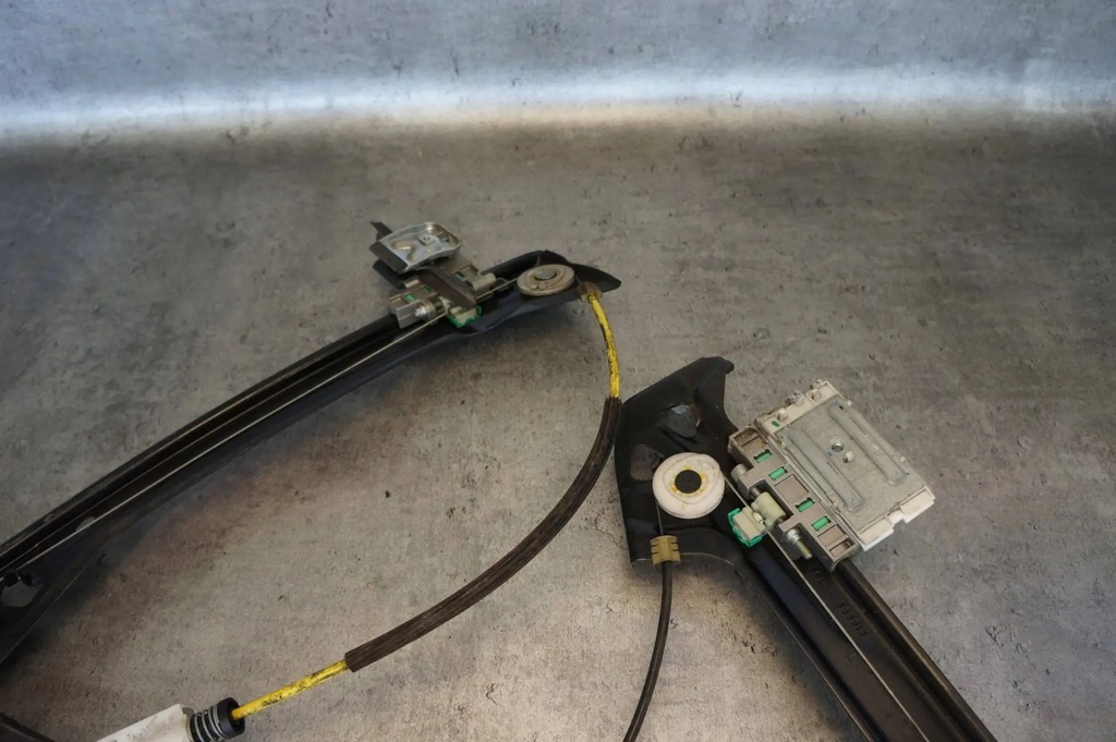 фото №7, Подъемник стекло механизм правый перед audi tt 8s tts mk3 8s0837462