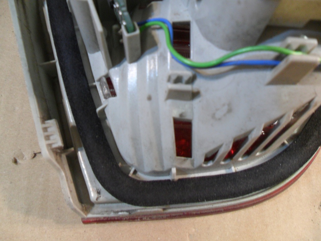 фото №11, Лампа задня bmw 3 e90 '04-'11 права