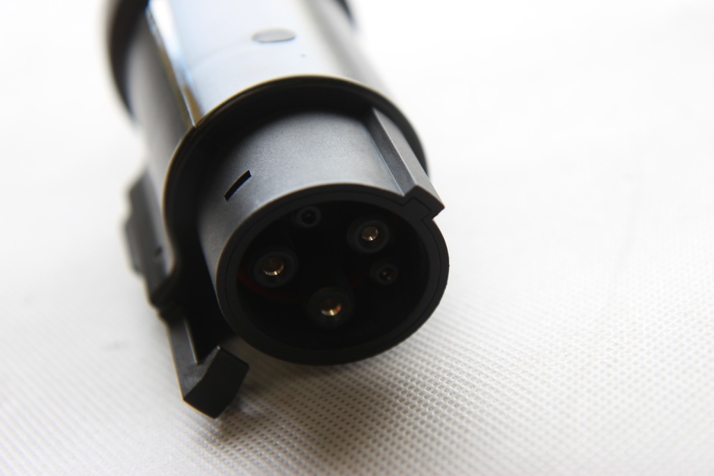 Адаптер evse typ 2 к typ 1 европа  к америка 32a t1 t2 8 kw гибрид phev ev Недорого