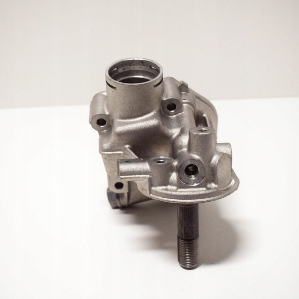 фото №2, Audi a4 b7 oil фильтр кронштейн 06a115405bs