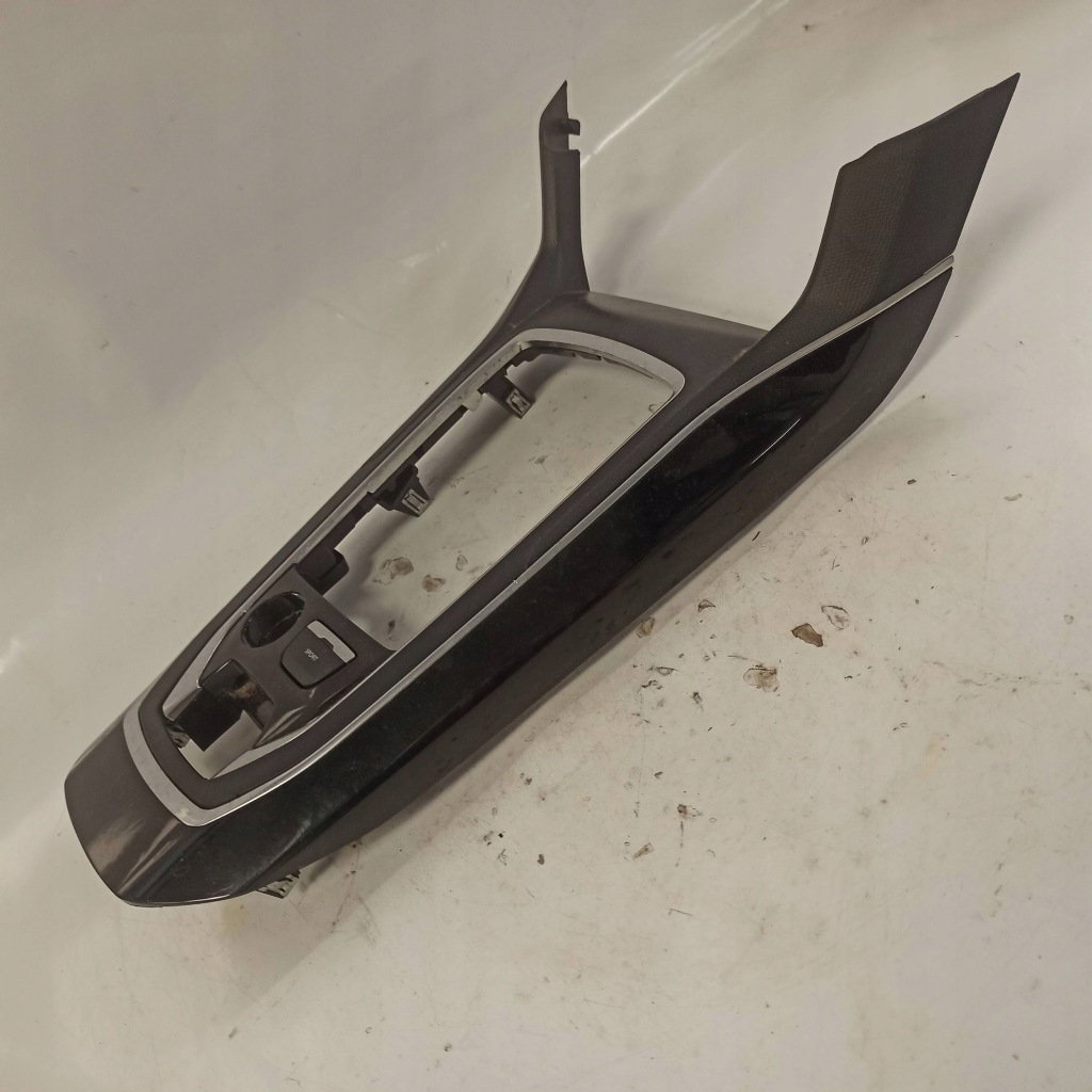 Peugeot 308 t9 декоративная  консоли центральной 98088089xu Недорого