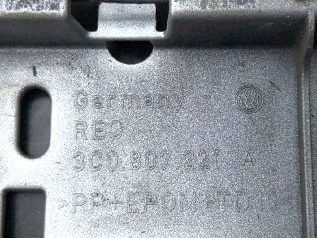 Бампер перед volkswagen passat b6 2008 3c0807221a с Разборки