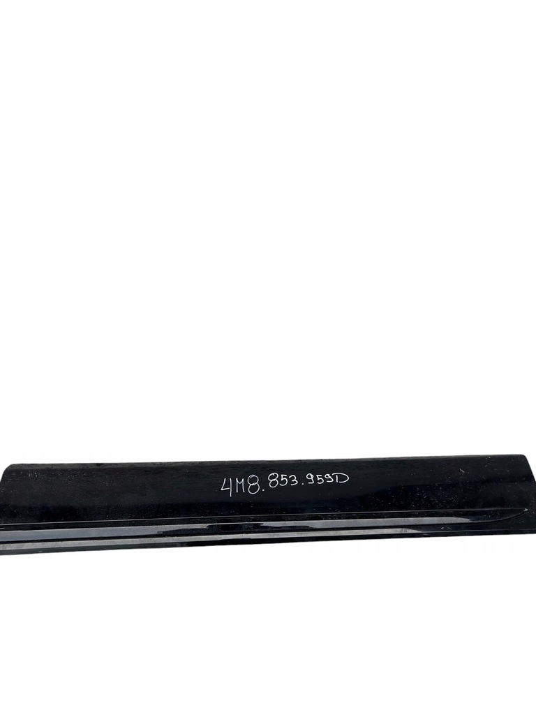 фото №1, Audi q8 4m8853953d молдинг дверь левая