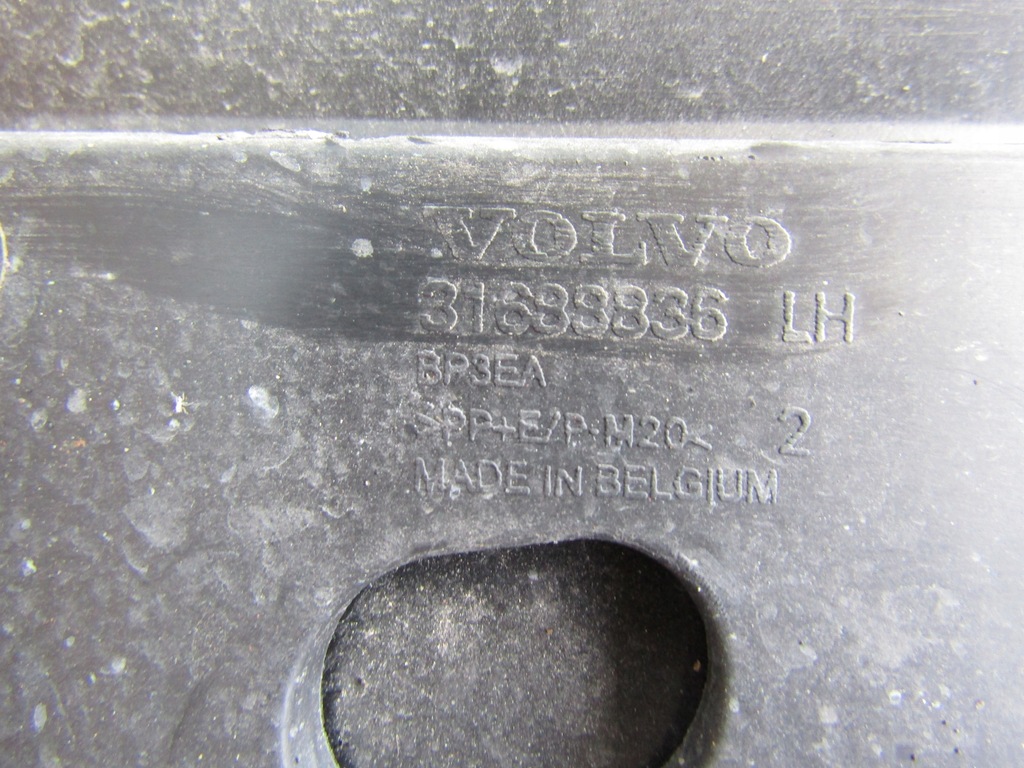 фото №10, Volvo v60 ii kombi бампер задня 18-21r