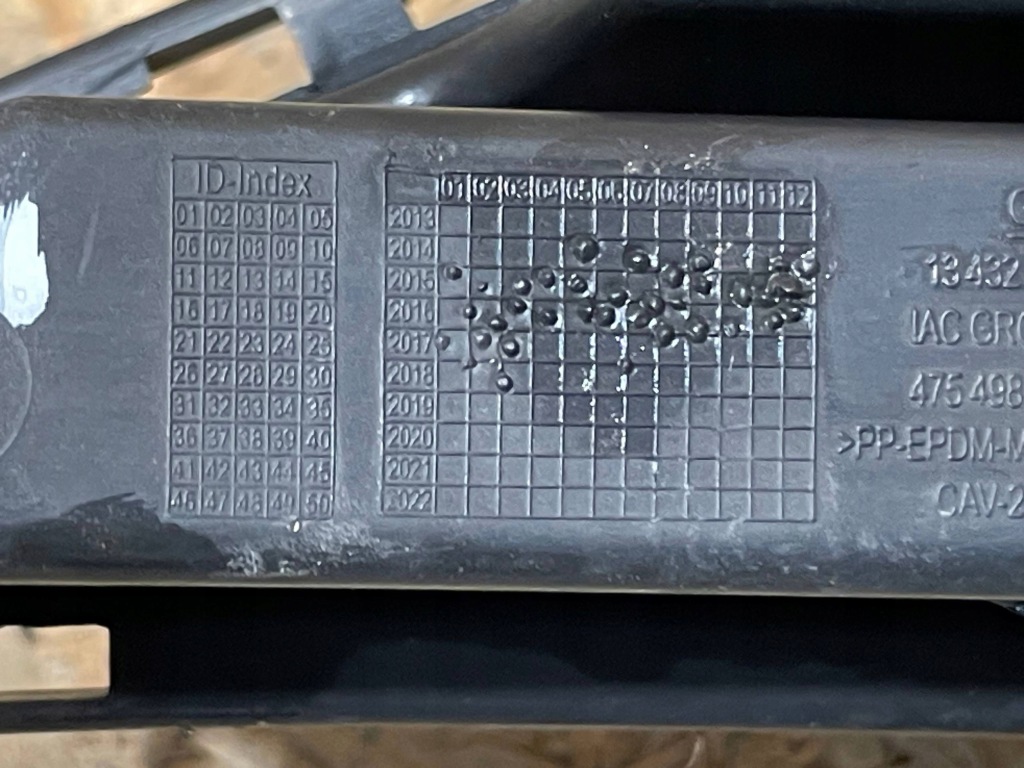 Opel corsa v 5 e 14-19 решётка радиатора решётка нижняя бампера перед передняя Цена