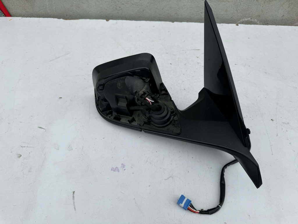 Купить Tesla model y зеркало правое 13 pin вкладыш 8230