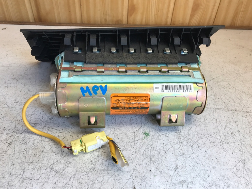 фото №4, Подушка подушка безпеки пасажира mazda mpv ld62