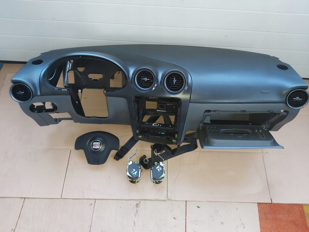 фото №1, Seat ibiza iii панель приладів панель приладів ремені подушка подушка безпеки