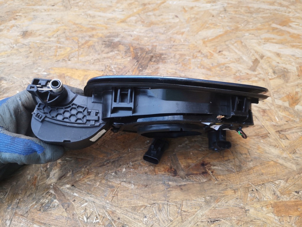 фото №4, Ford kuga mk3 кришка заряджання 6l