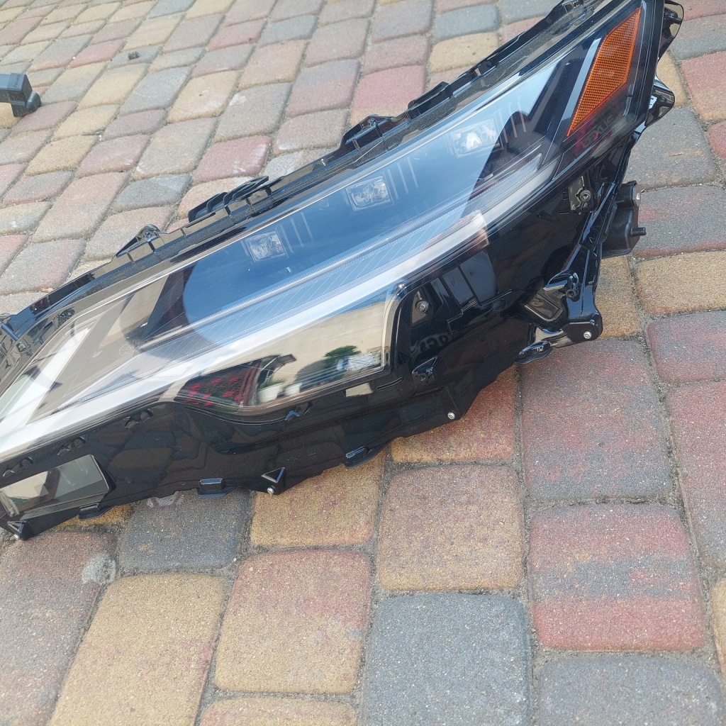 Лампа ліва full led lexus rx v 22- Доставка