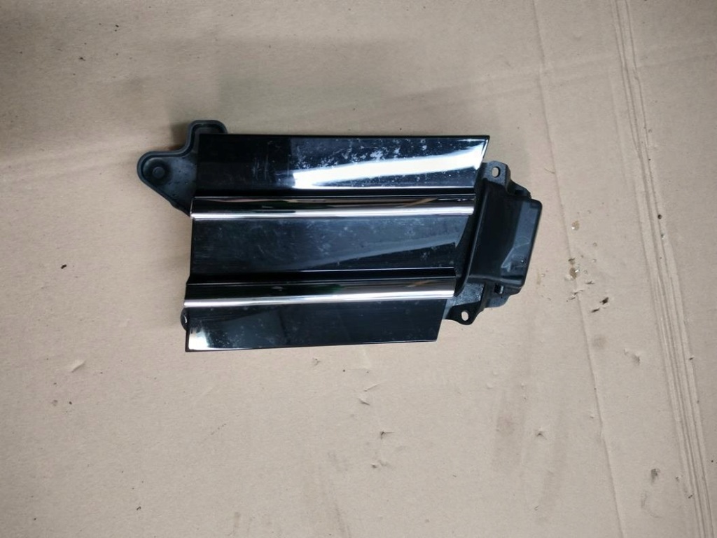 фото №1, Vw passat b8 кришка w решітка радіатора роз'єм заряджання ідеальний стан