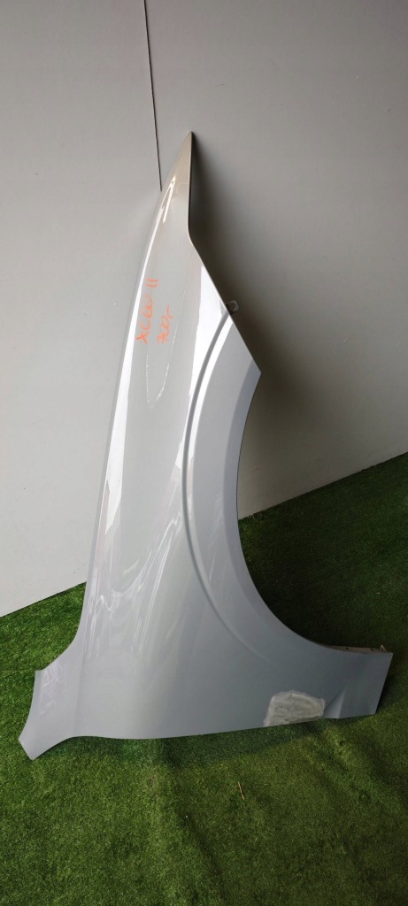 Купить Крыло  правый  перед volvo xc60 2