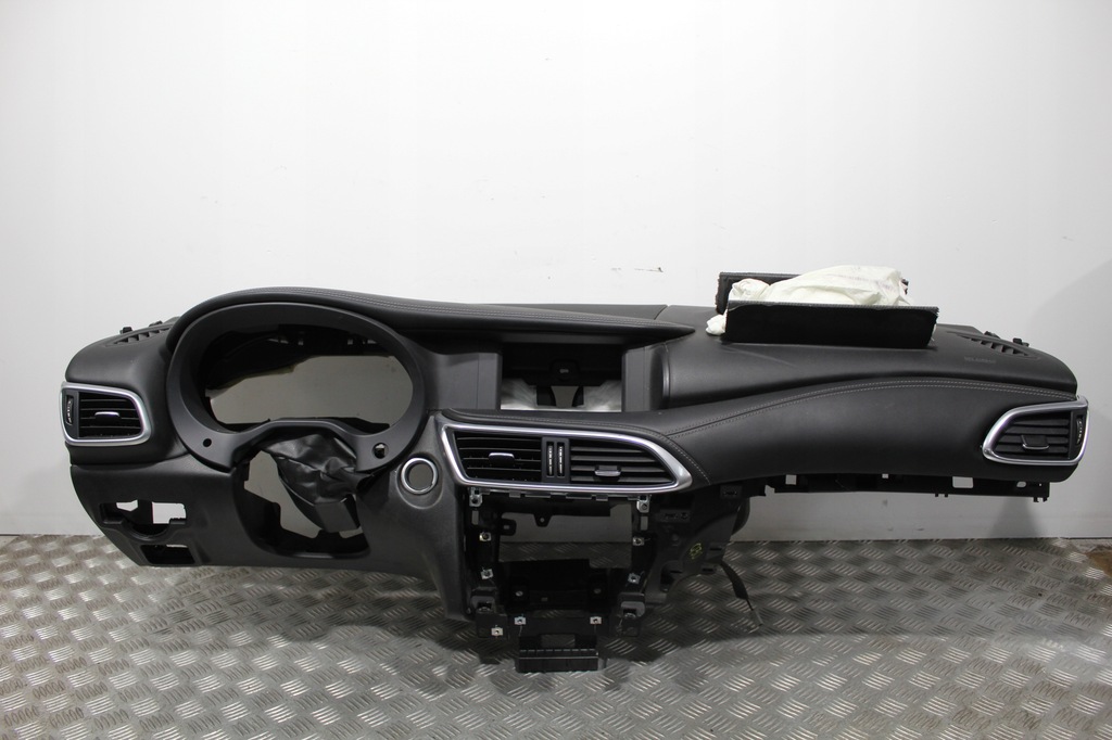 фото №1, Панель приладів консоль спрацьована infiniti q30