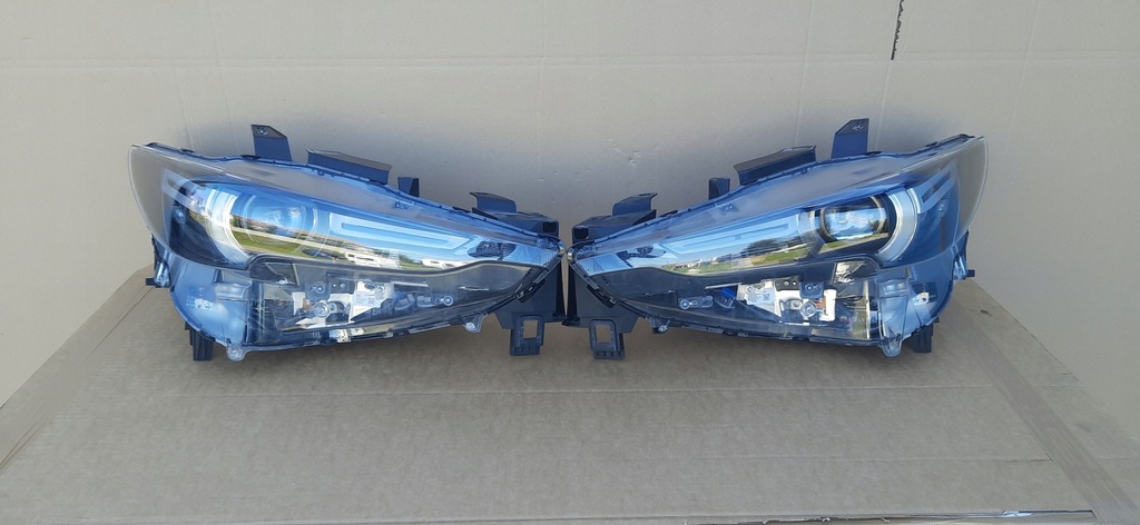 фото №14, Лампа перед правая mazda cx5 ii full led 17-