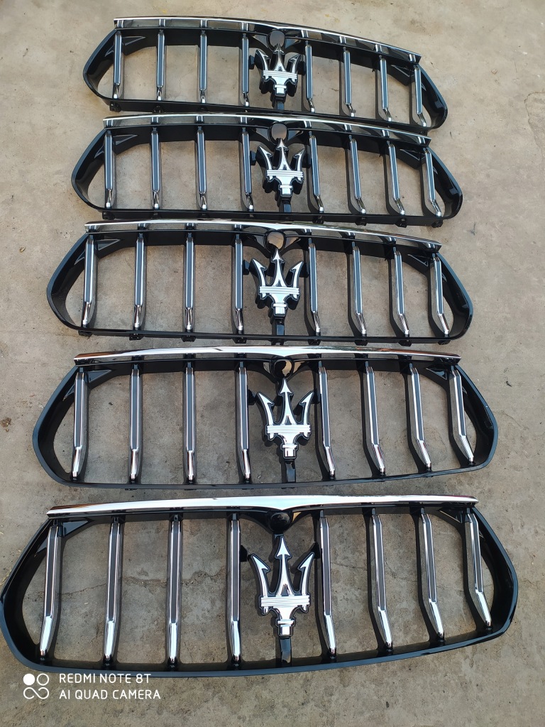 фото №1, Maserati levante решётка радиатора решётка радиатора nowa!!!!