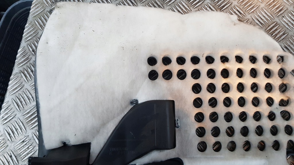 фото №14, Mercedes w211 защита pod бардачок a2116800839