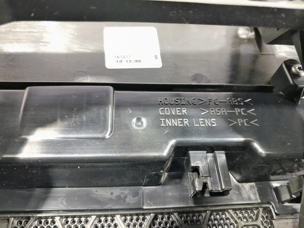 фото №4, Volvo s90 ii 16- третий свет стоп 31420197