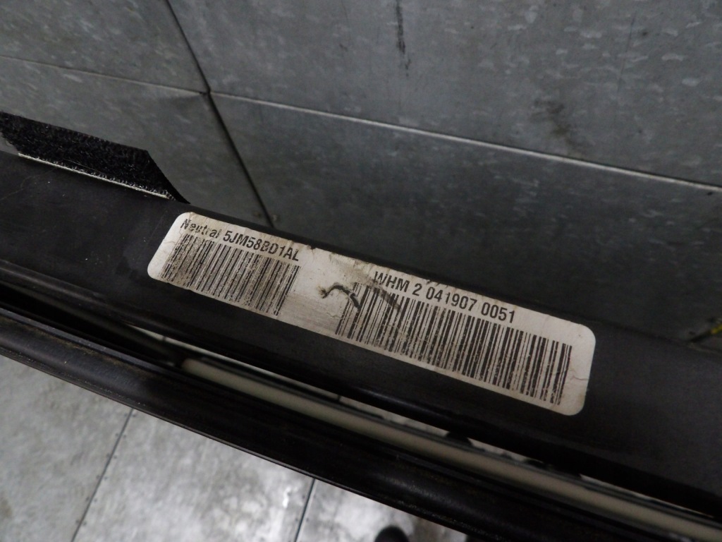 Jeep grand cherokee wk люк Київ