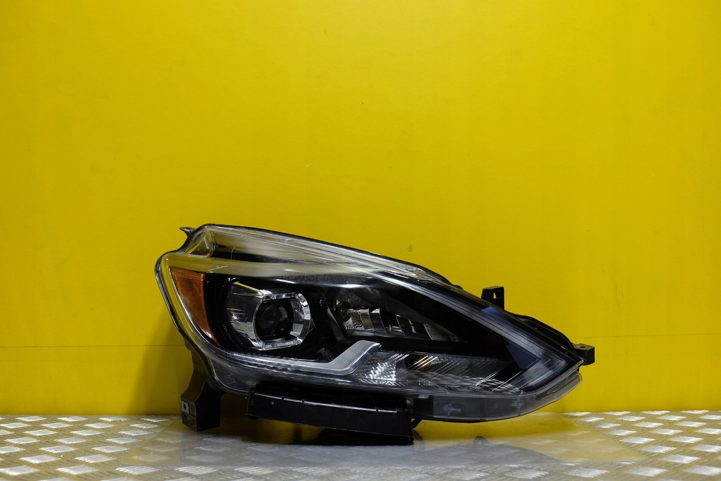 фото №1, Nissan sentra lift 2016- фара лампа led r usa