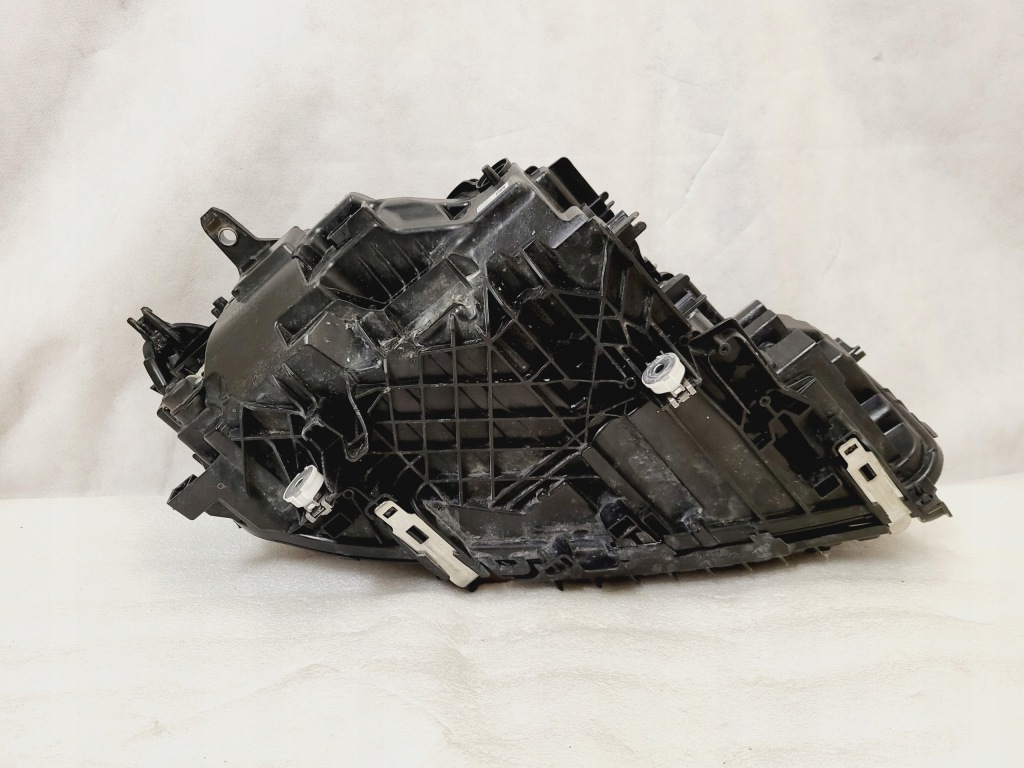 Bmw 7 g11 lci рестайлинг  laser лампа правая левая 7946775 7946776 Киев