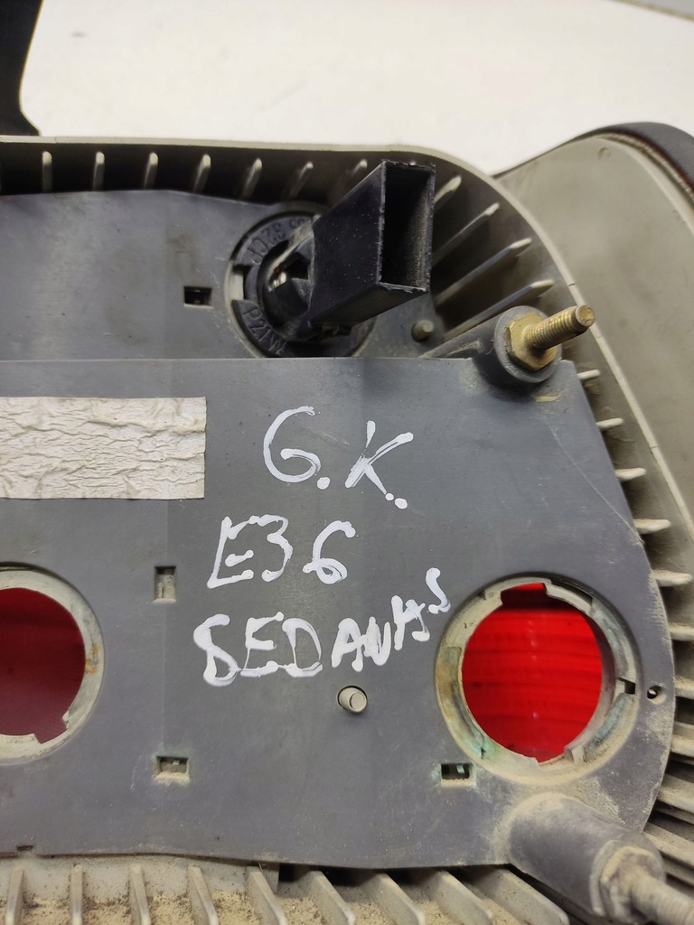 фото №15, Bmw 3 e36 1994 лампа задня 1387365