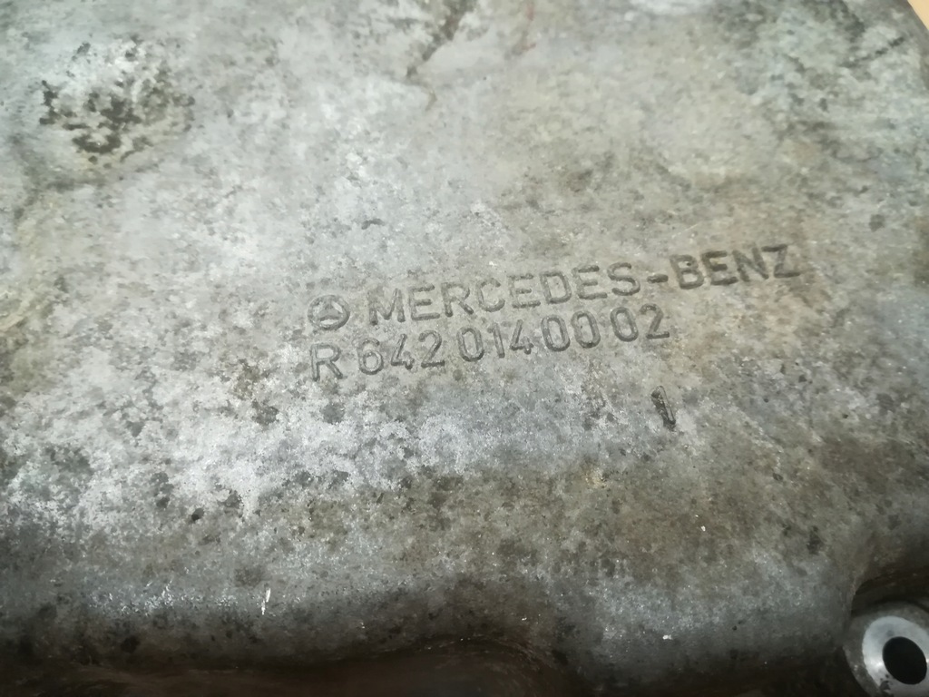 фото №2, Mercedes поддон масляная r6420140002