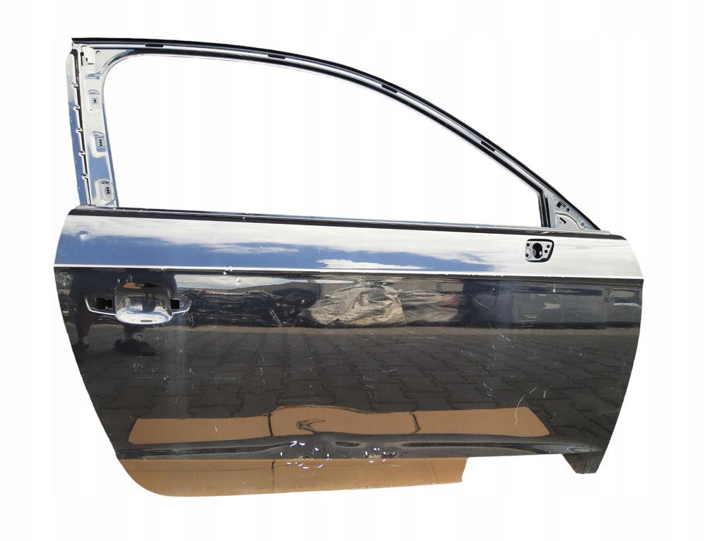 фото №1, Audi a3 s3 model 3 дверь правое чёрные 8v3