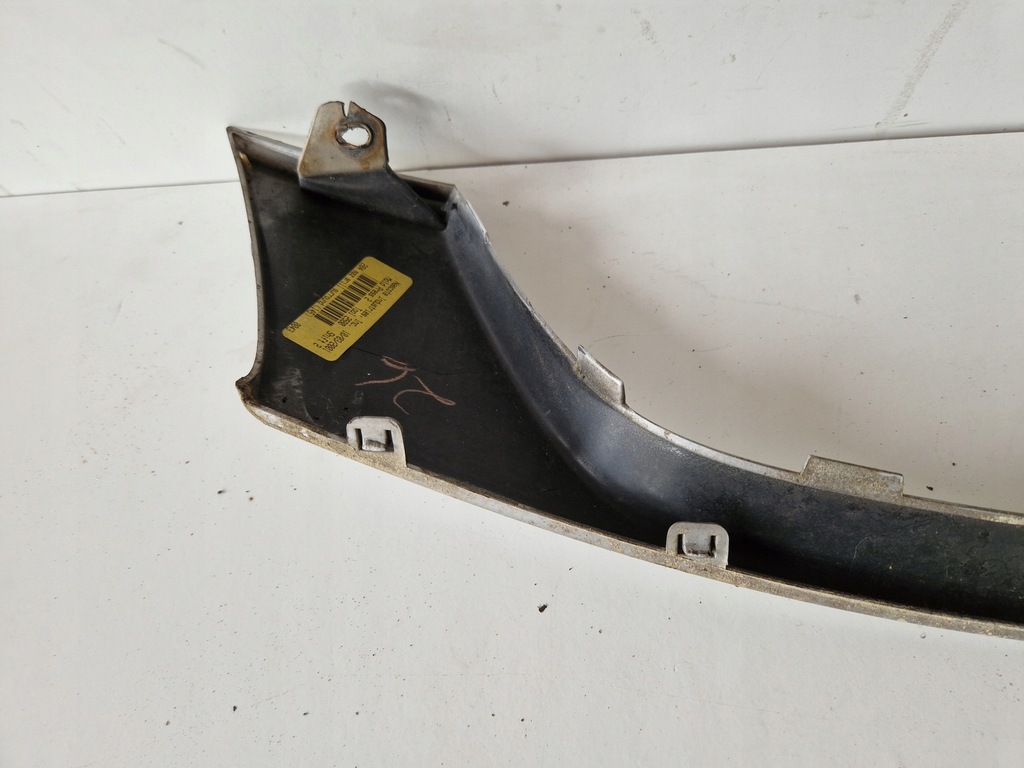 фото №12, Молдинг решётка радиатора бампера перед mazda tribute i 01r 26a