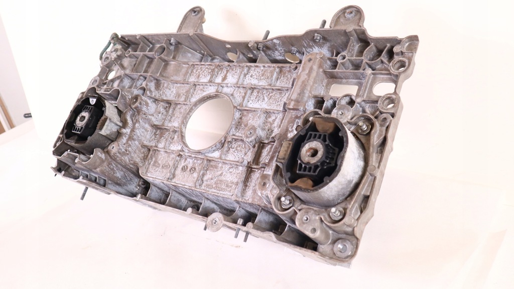 фото №5, Jaguar i-pace x590 x590 кронштейн кронштейн двигуна j9d3-002a68-a