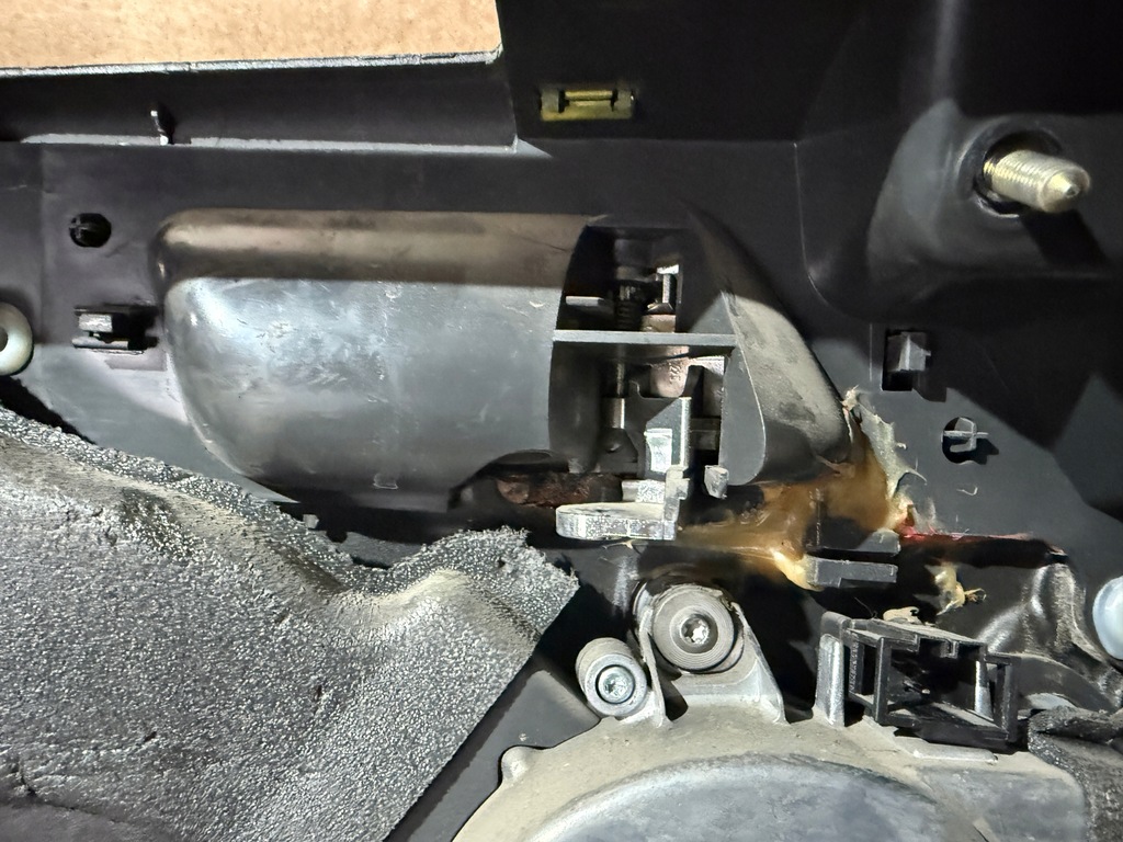 фото №10, Обшивка дверь левый перед 7h5867103c vw t5 2.5 tdi multivan