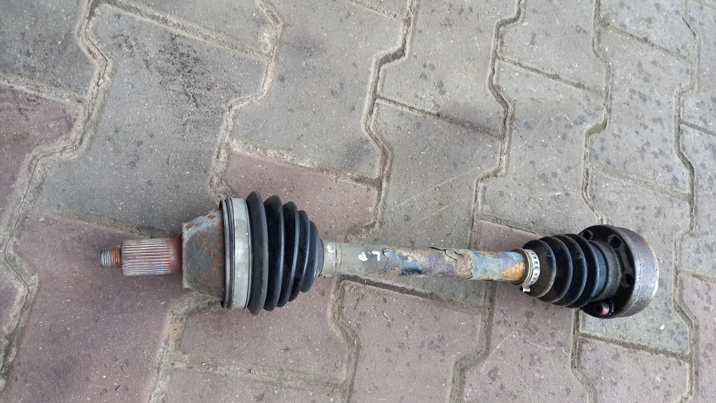 фото №1, Привідний вал ліва skoda fabia 09r combi