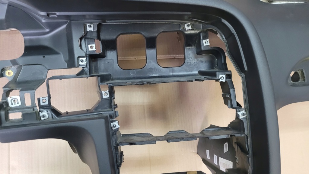 фото №7, Audi a6 c6 приборная панель приборная консоль 4f1858041