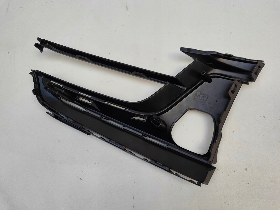 Ліва решітка бампера 95b807819f porsche macan lift Київ