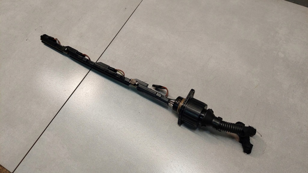 Купити Джгут помпові форсунки audi a4 b5 рестайлінг  038971803