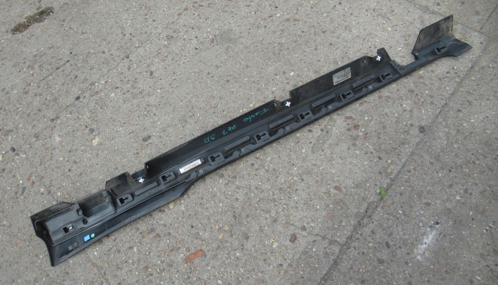 фото №4, Ford fiesta mk7 14r 3d молдинг порог правая