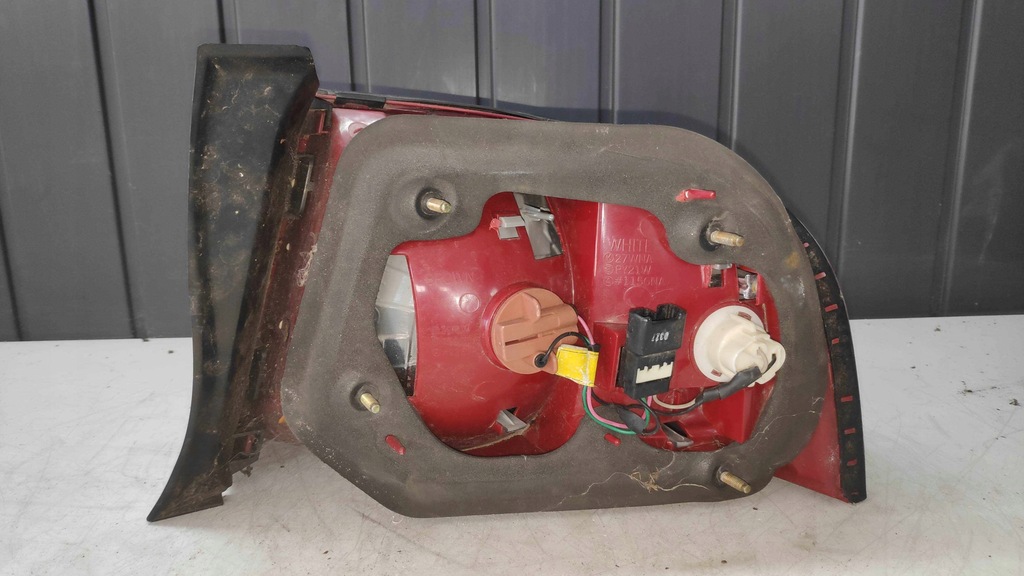 фото №14, Лампа задня ліва + права kia magentis i lift 03-05