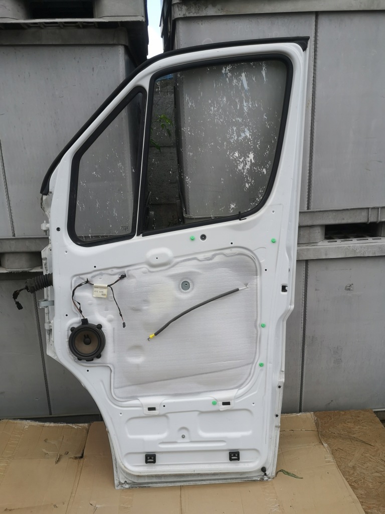 фото №2, Mercedes sprinter 906 дверь правый перед lift