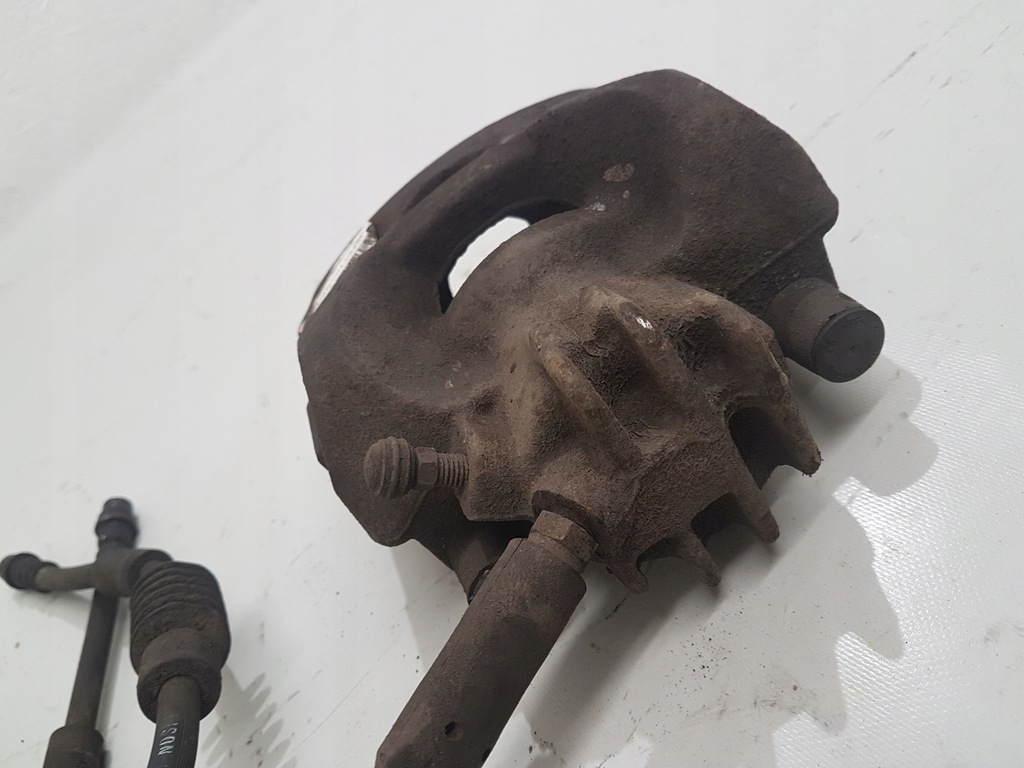 фото №8, Peugeot 5008 i суппорт тормозной правый левый перед