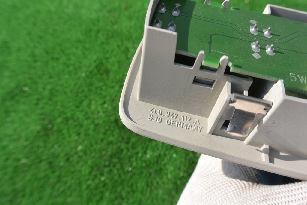 фото №7, Лампа стельовий задня панорама audi q7 4l